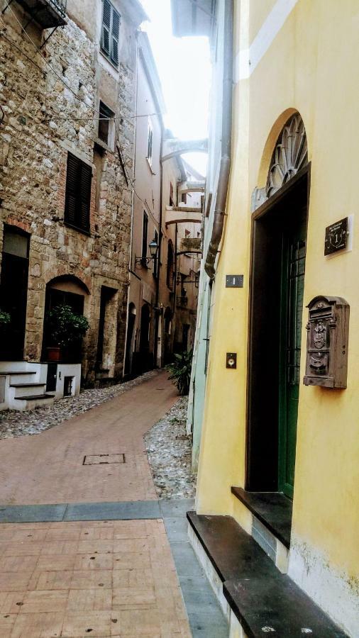 Appartamento San Martino Toirano Luaran gambar