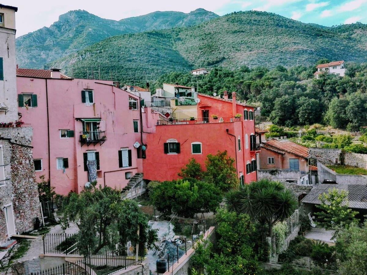 Appartamento San Martino Toirano Luaran gambar